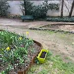 Studio Buttes Chaumont refait à neuf